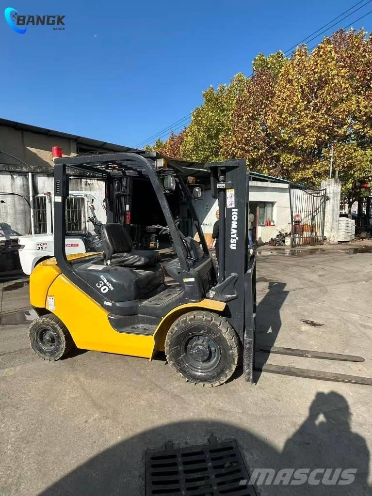 Komatsu FD 30 T-17 Dízel targoncák