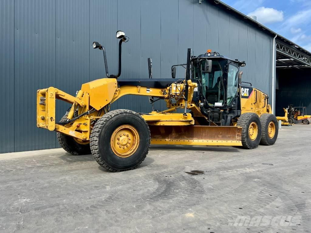 CAT 140M Gréderek