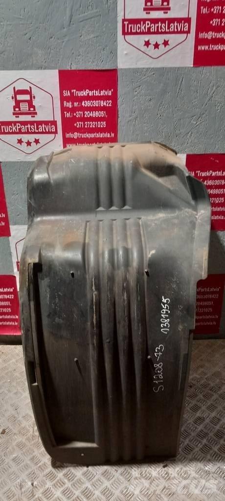 Scania 94 D.  1381955 Vezetőfülke és belső tartozékok