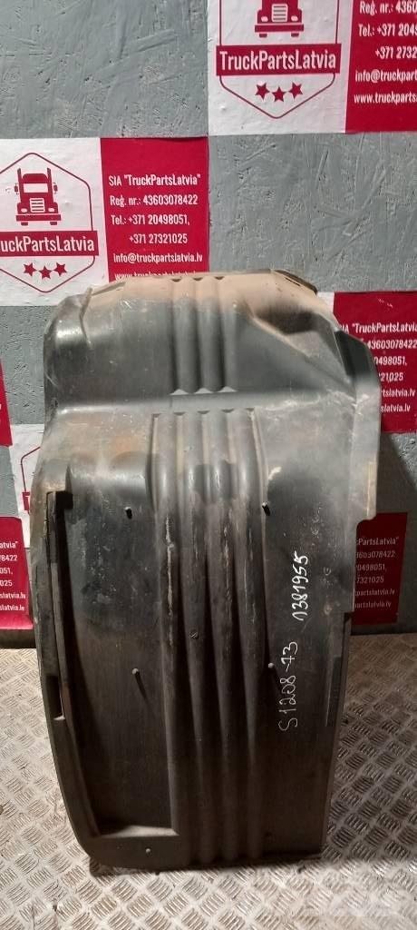 Scania 94 D.  1381955 Vezetőfülke és belső tartozékok
