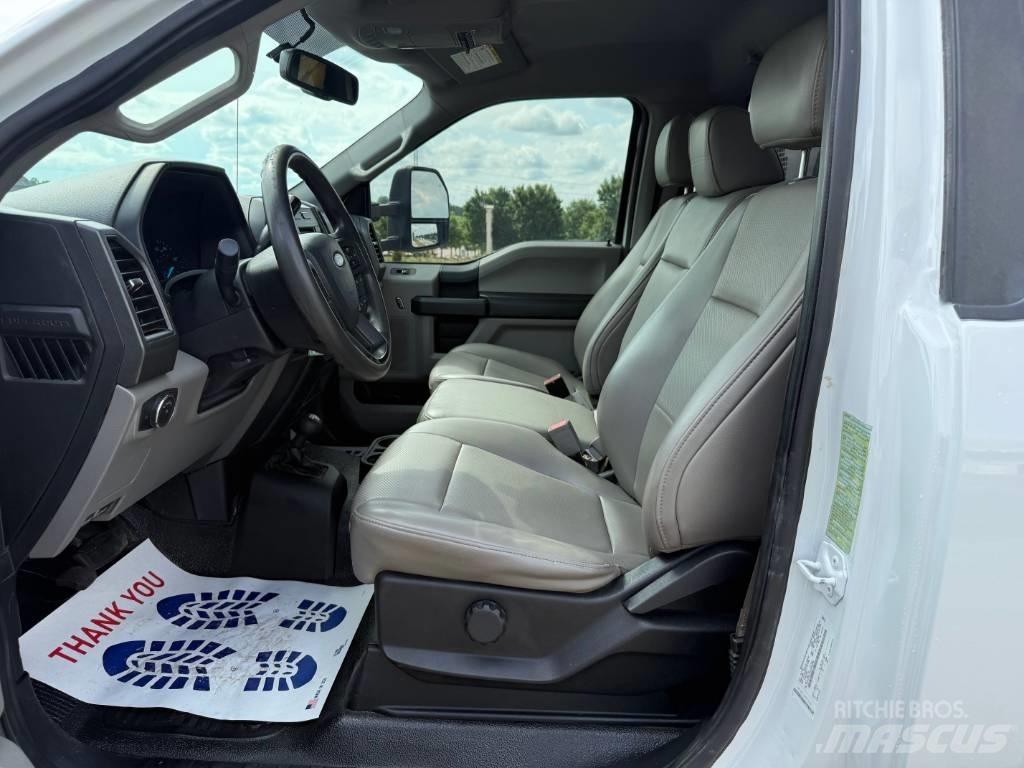 Ford F 450 Közúti karbantartó haszongépek
