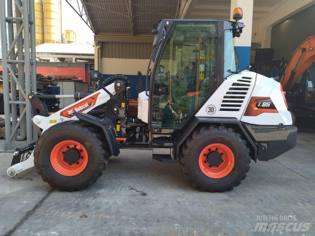Bobcat L 85 Gumikerekes homlokrakodók