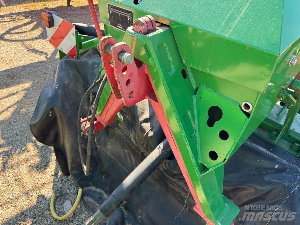 John Deere 131 Vontatott pázsitnyírók
