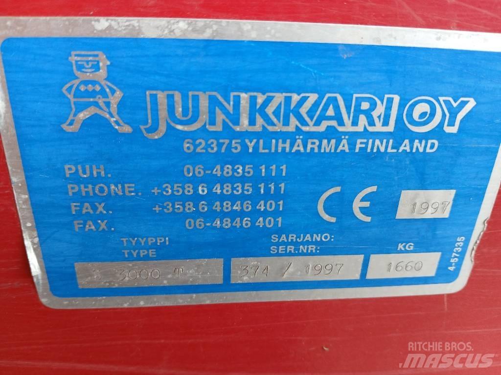 Junkkari 3000 T Vetőgépek