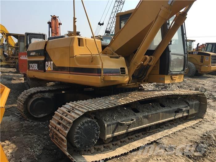 CAT 320 B L Lánctalpas kotrók