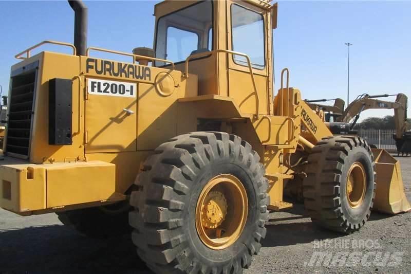 Furukawa FL200-I Gumikerekes homlokrakodók