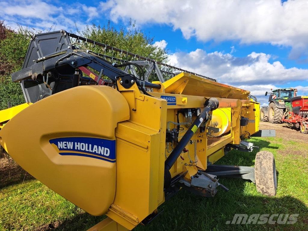 New Holland TC 5.90 Kombájnok