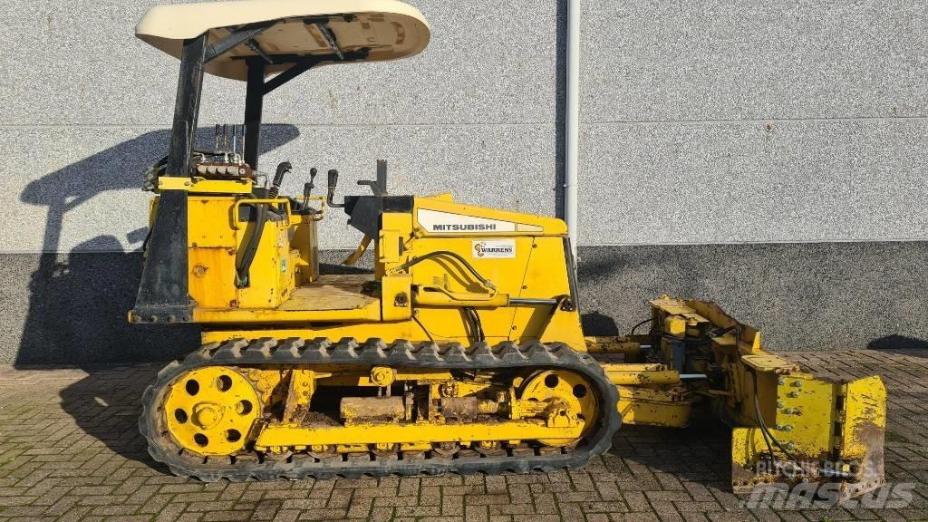 Mitsubishi BD2H Lánctalpas homlokrakodók
