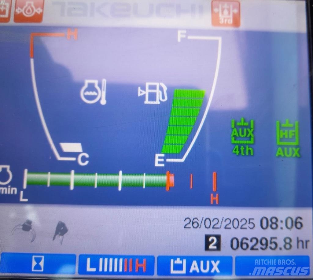 Takeuchi TB 260 Mini kotrók < 7t