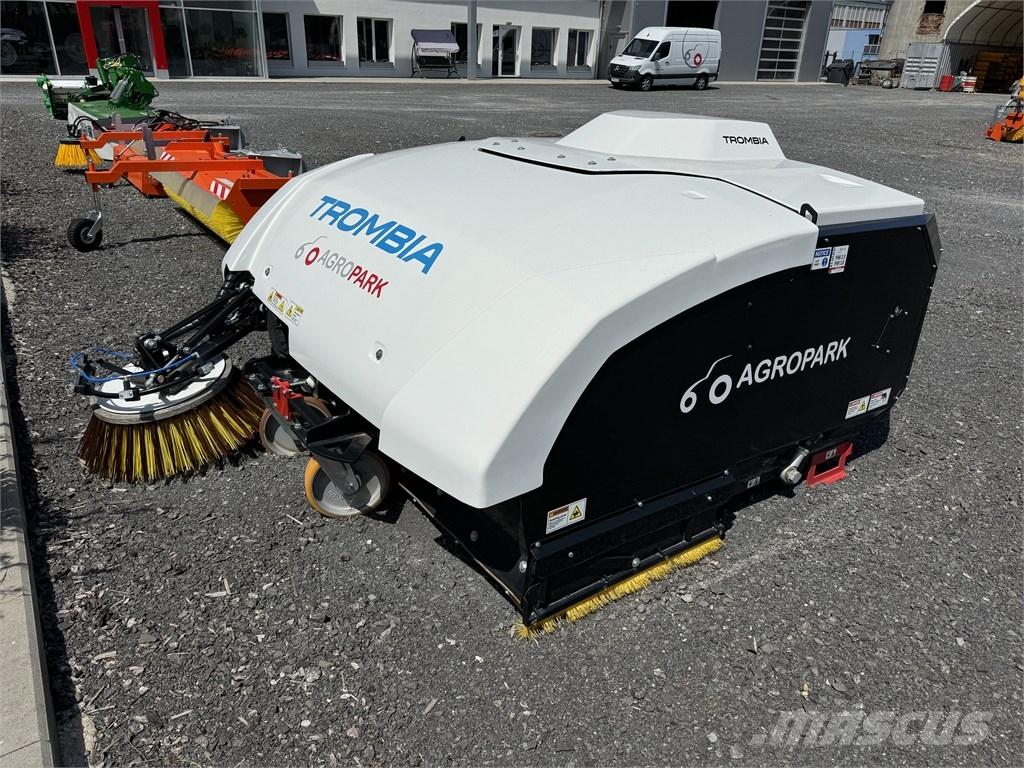  TROMBIA 220 Kefék