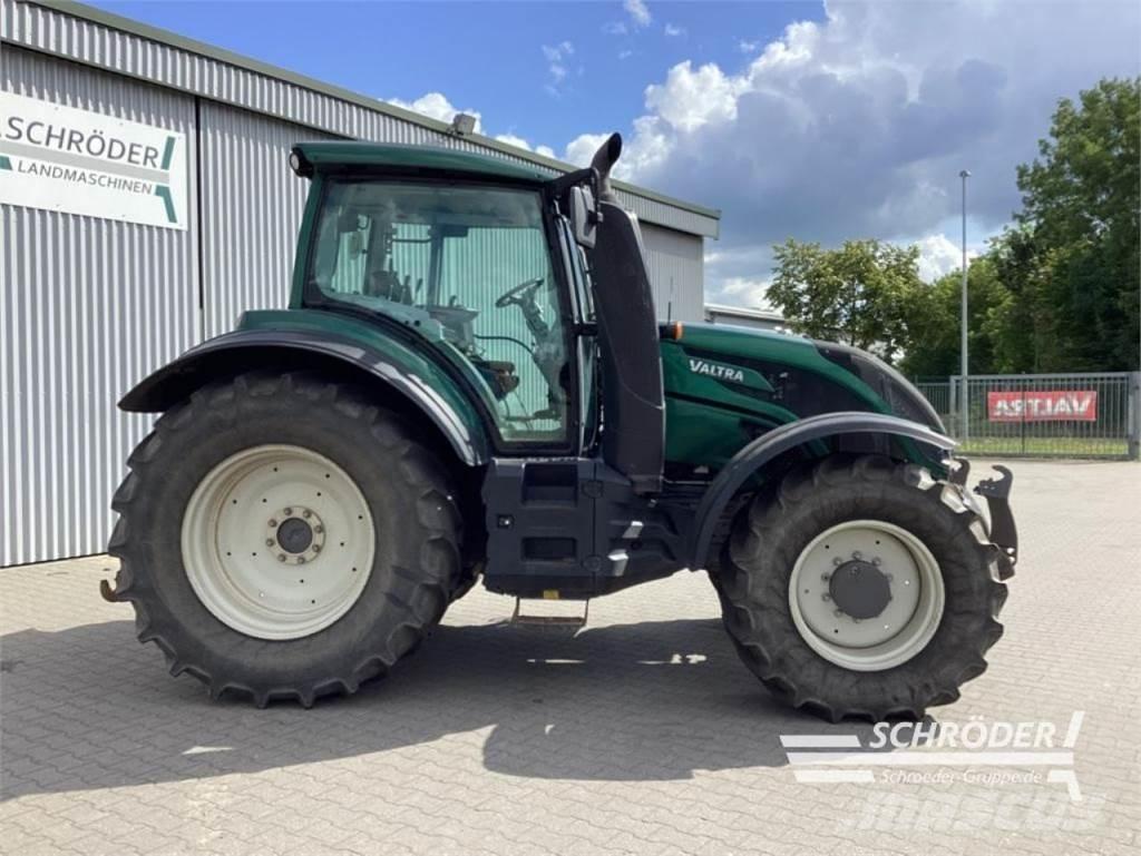 Valtra T 154 H Traktorok