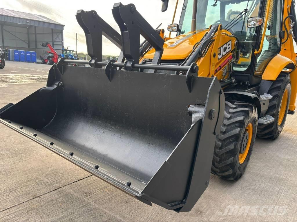 JCB 3CX PLUS Gumikerekes kotrók