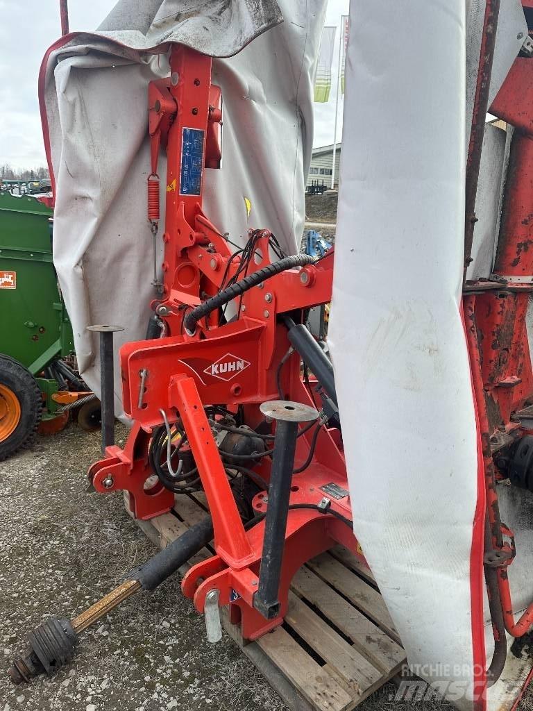 Kuhn GMD 8730 FF Kaszák