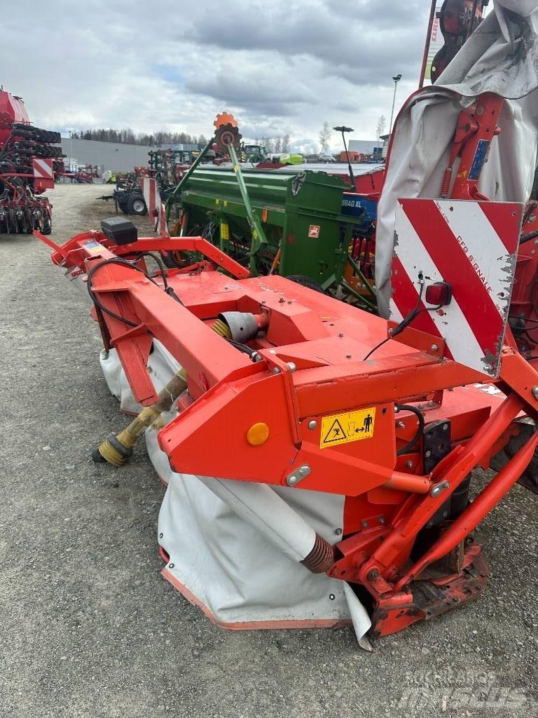 Kuhn GMD 8730 FF Kaszák