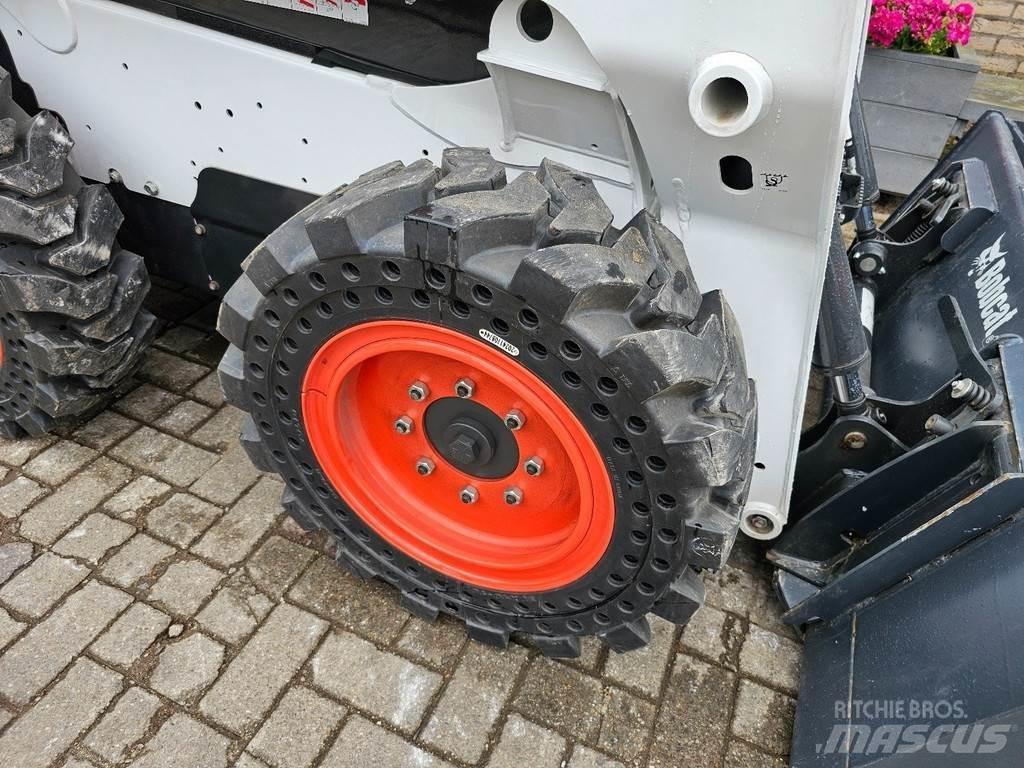 Bobcat S510 Gumikerekes homlokrakodók