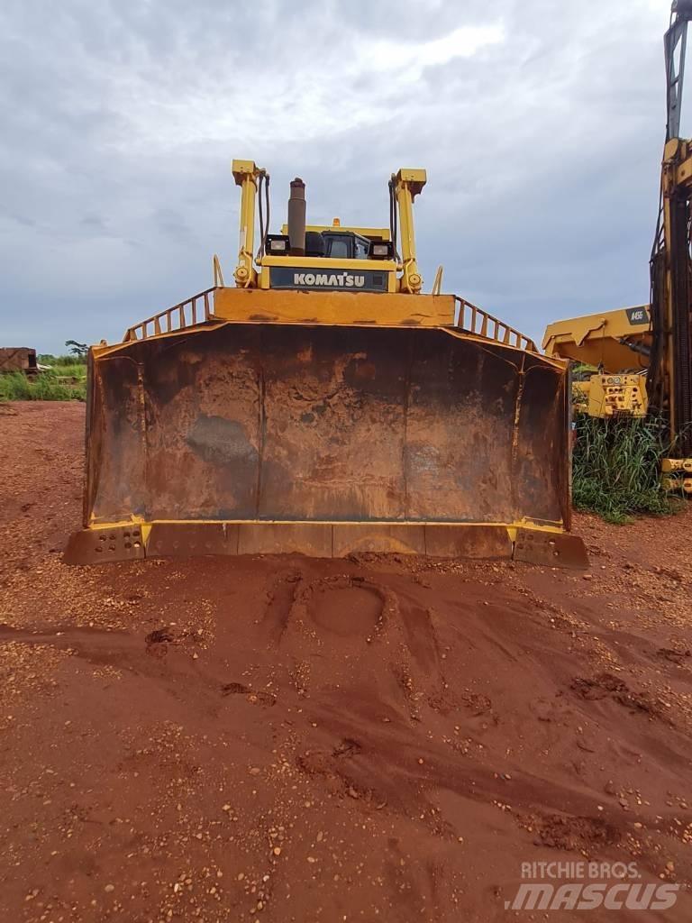 Komatsu D 375 A lánctalpas dózerek