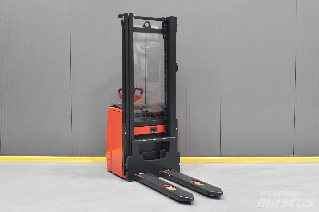 Linde L 14 Gyalogkíséretű targonca