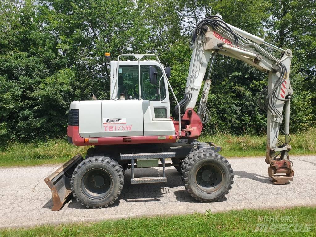 Takeuchi TB175W Gumikerekes kotrók