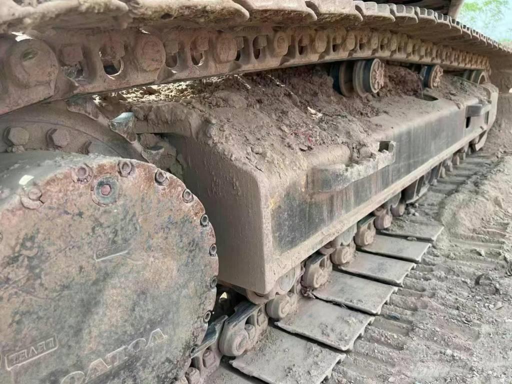 Volvo EC 210 Lánctalpas kotrók