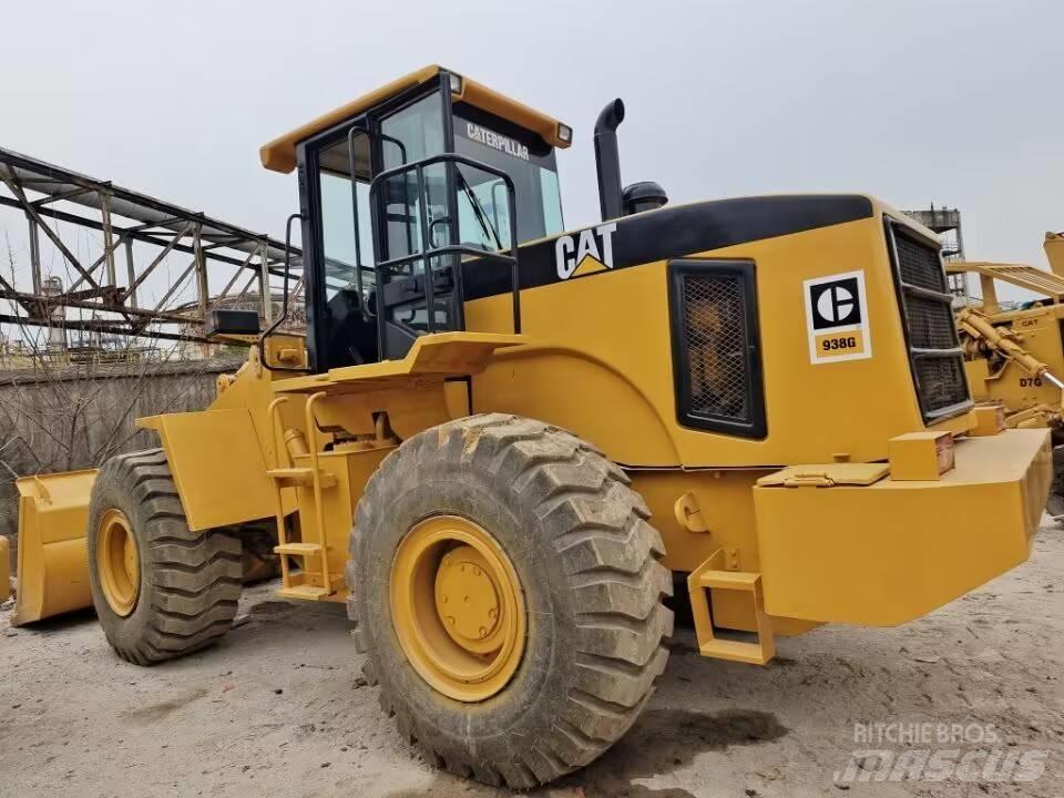 CAT 938G Gumikerekes homlokrakodók