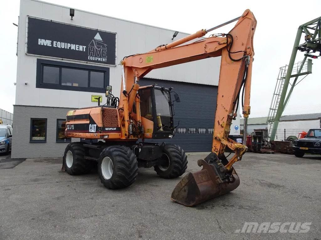 CAT M315 Gumikerekes kotrók