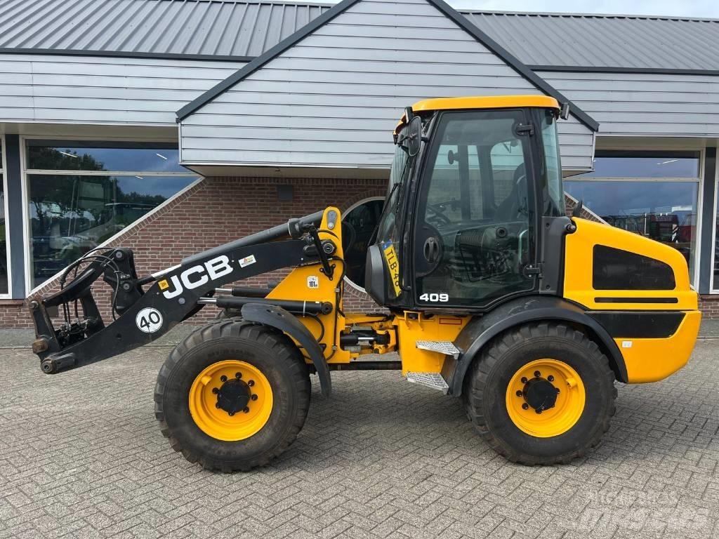 JCB 409 Agri shovel Gumikerekes homlokrakodók