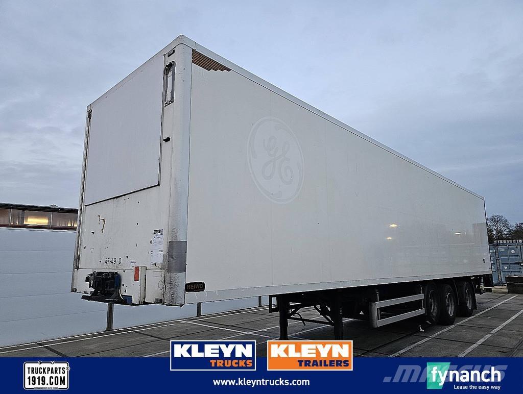 Pacton Z3-002 Dobozos félpótkocsik