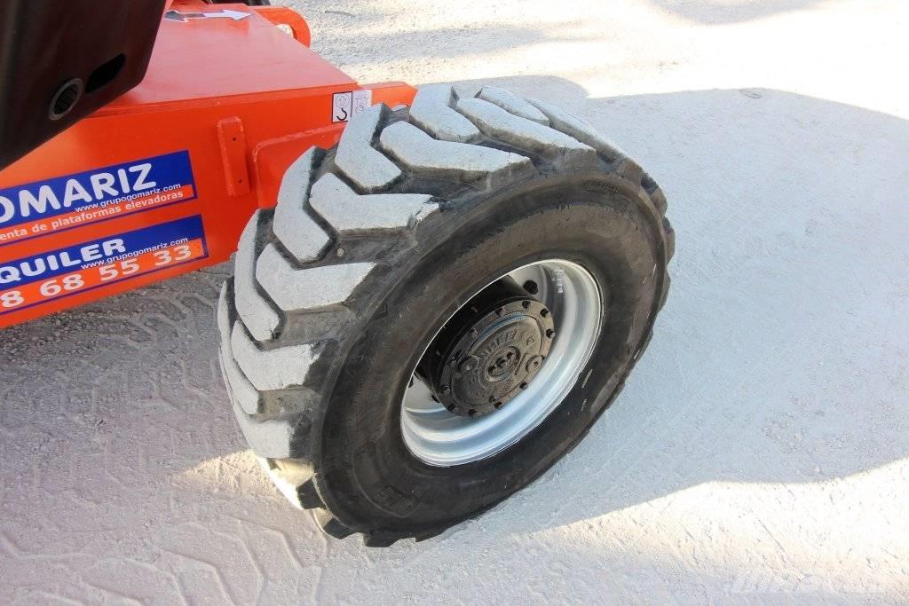 JLG 600 AJ Karos emelők