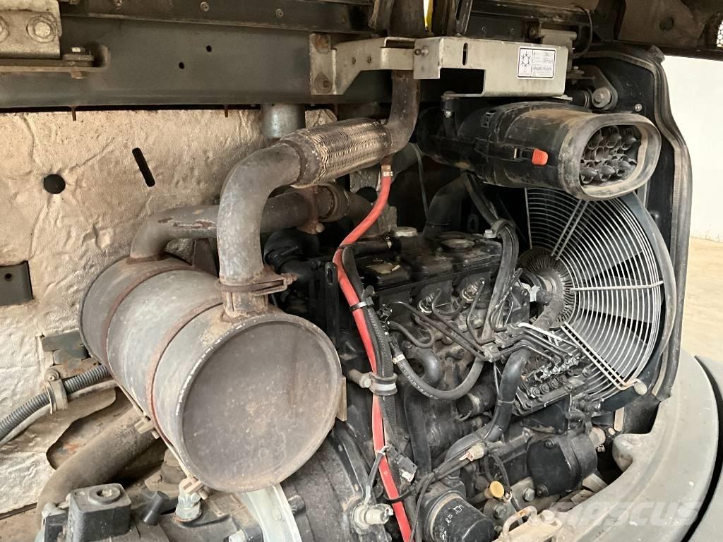 Neuson EZ 80 Közepes (midi) kotrók 7 t - 12 t