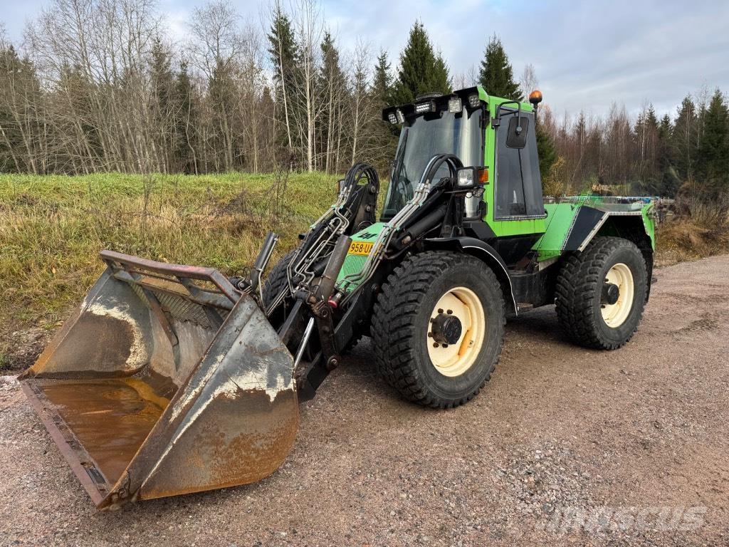 LM Trac 680 Haszongépek