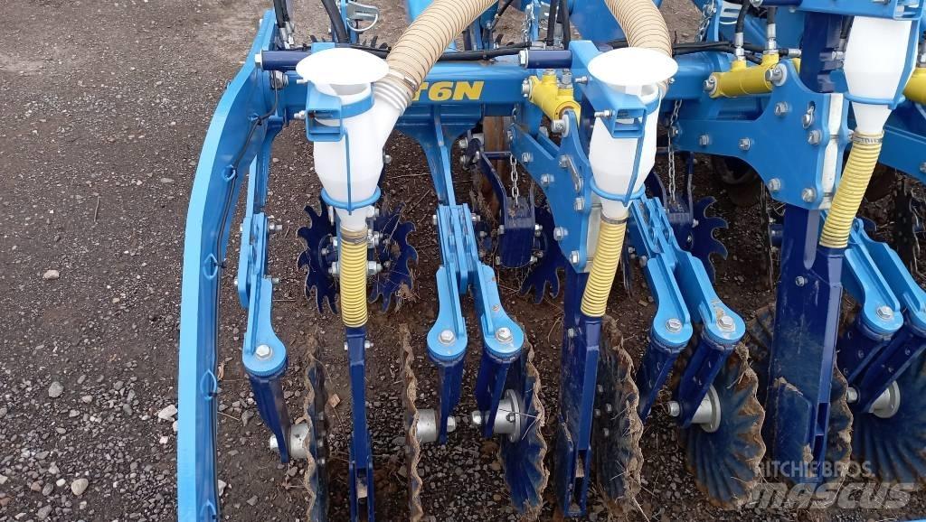 Farmet STRIP-TILL 6N Talajlazító ekék