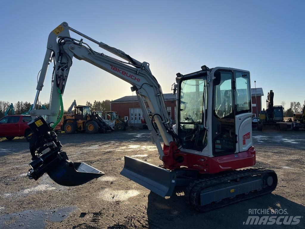 Takeuchi TB 335 R Mini kotrók < 7t
