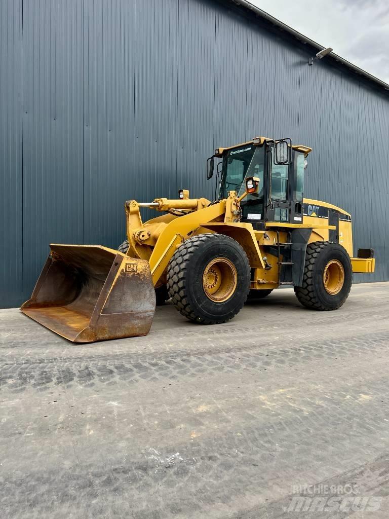 CAT 938G Gumikerekes homlokrakodók