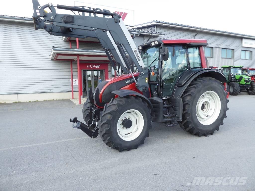 Valtra N141 Advance Traktorok