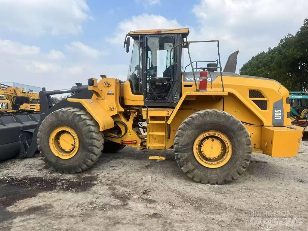 Volvo L 105 Gumikerekes homlokrakodók