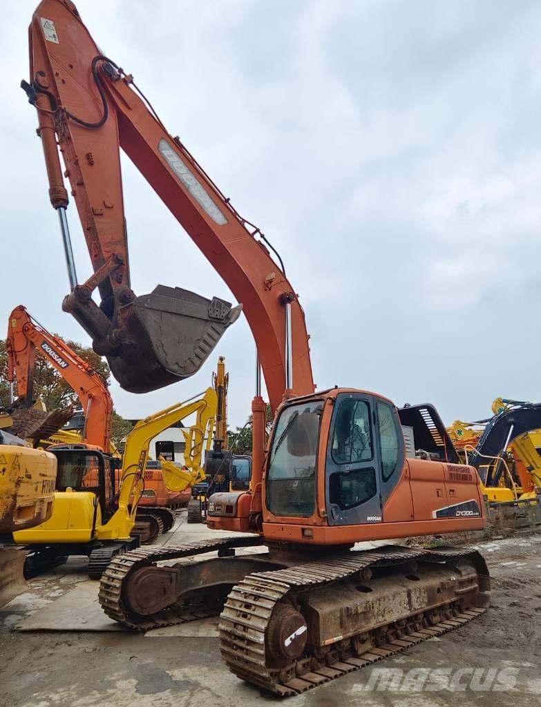 Doosan DX 300 LC Lánctalpas kotrók