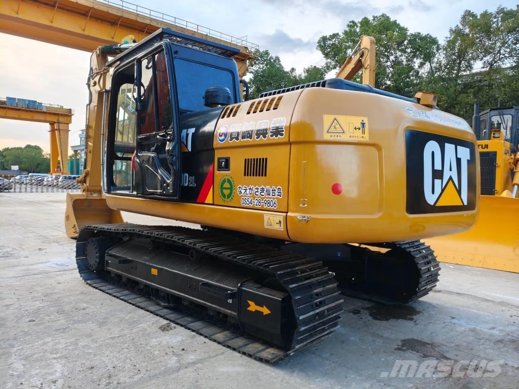 CAT 320D2 Lánctalpas kotrók