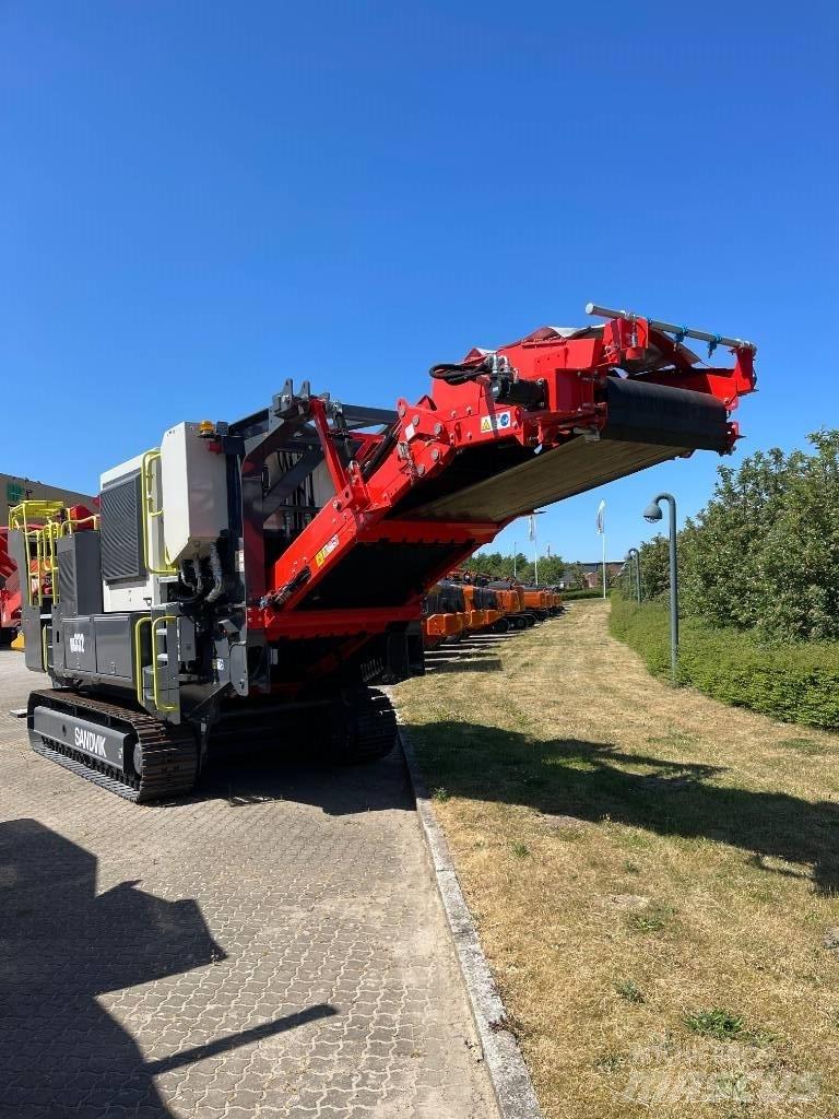 Sandvik QH 332 Mobil törőgépek