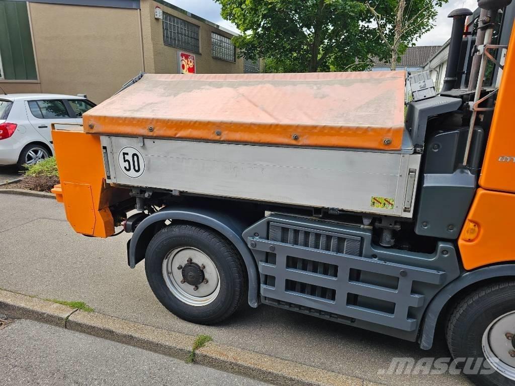 Multicar Tremo X56 Szerszámos kocsi