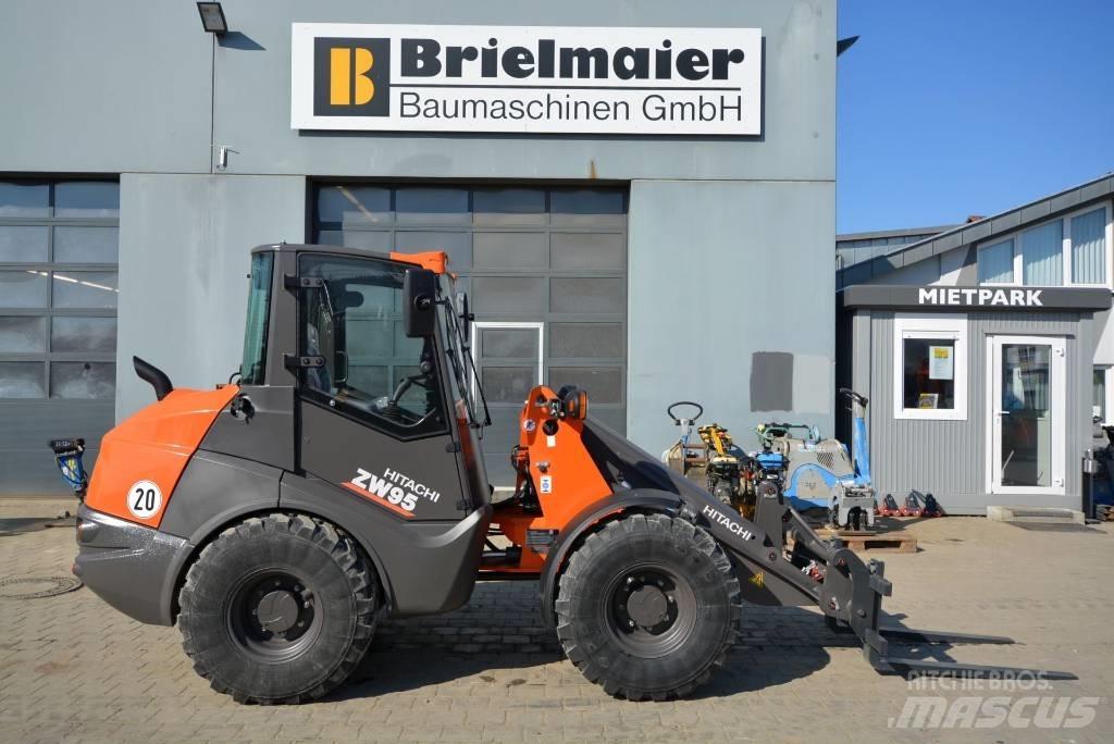 Hitachi ZW 95-6 C Gumikerekes homlokrakodók