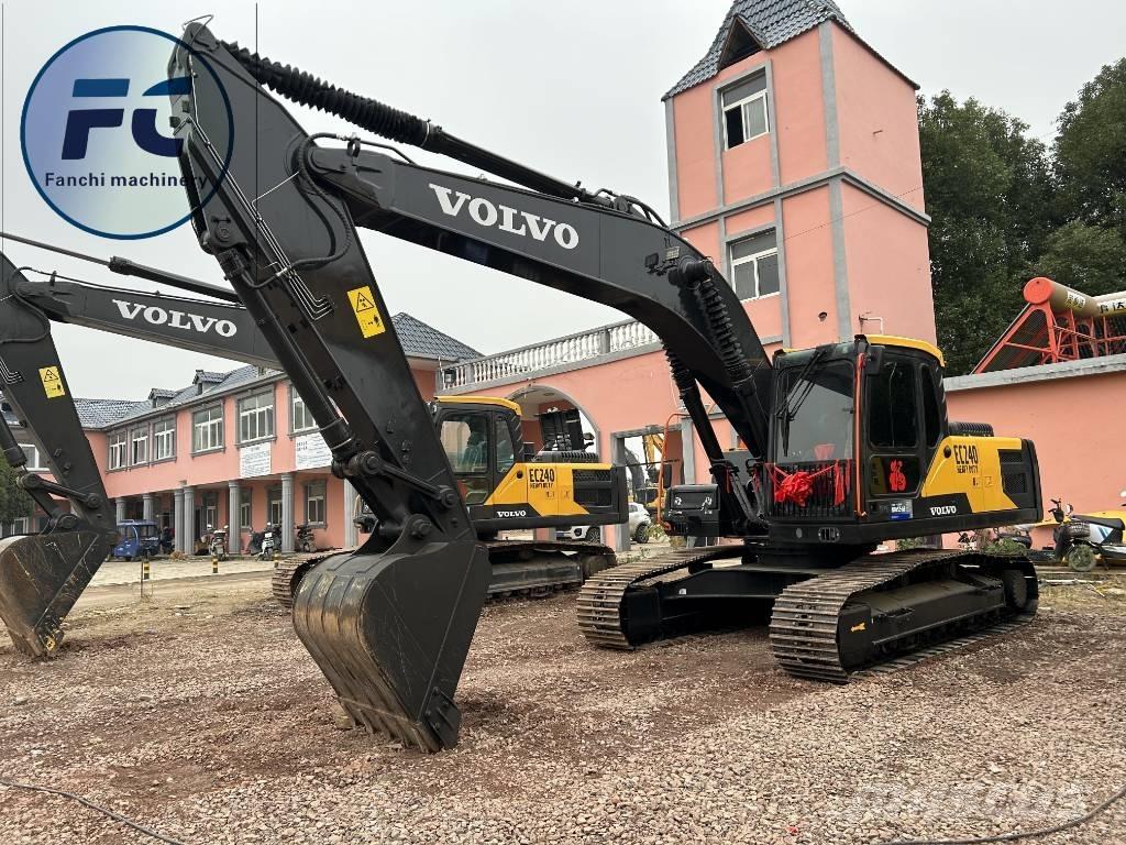 Volvo EC 240 Lánctalpas kotrók
