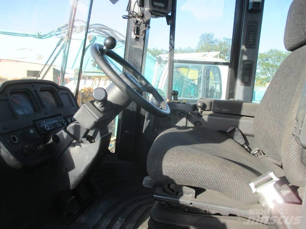 CAT 950 H Gumikerekes homlokrakodók