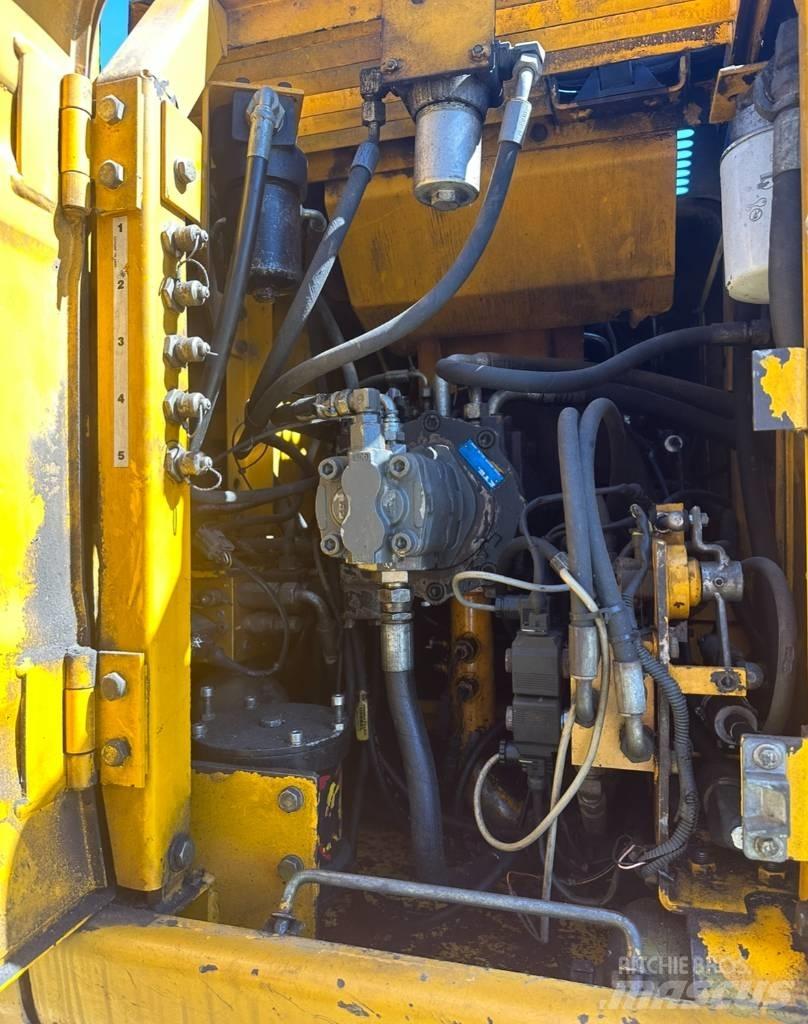 JCB JS 145 W Gumikerekes kotrók