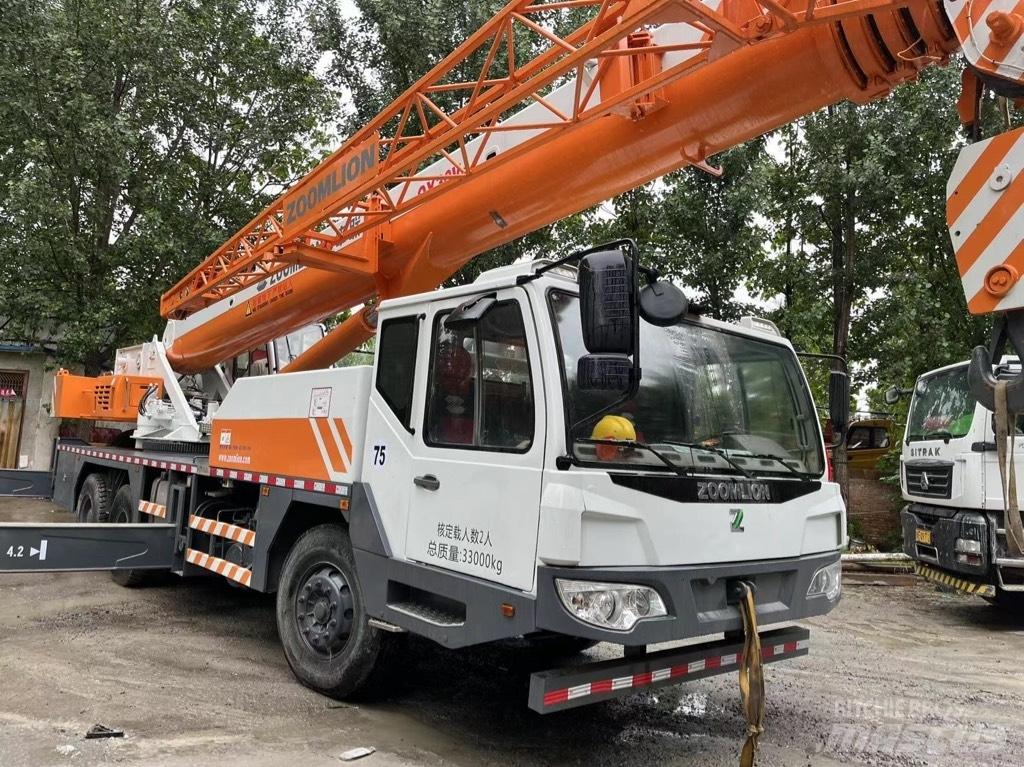 Zoomlion QY30V Terepdaruk