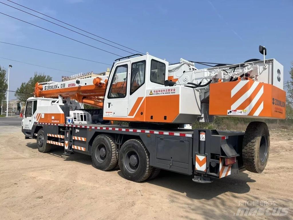 Zoomlion QY30V Terepdaruk