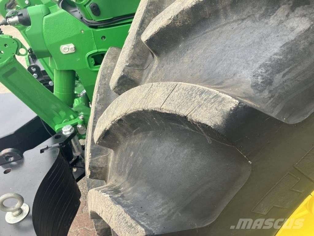 John Deere 6M250 Traktorok