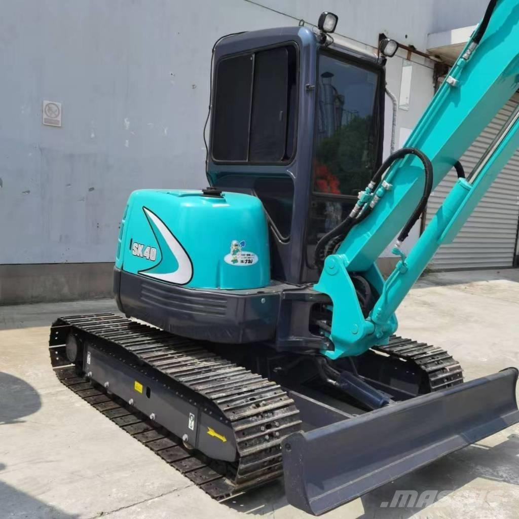 Kobelco SK 40 Mini kotrók < 7t