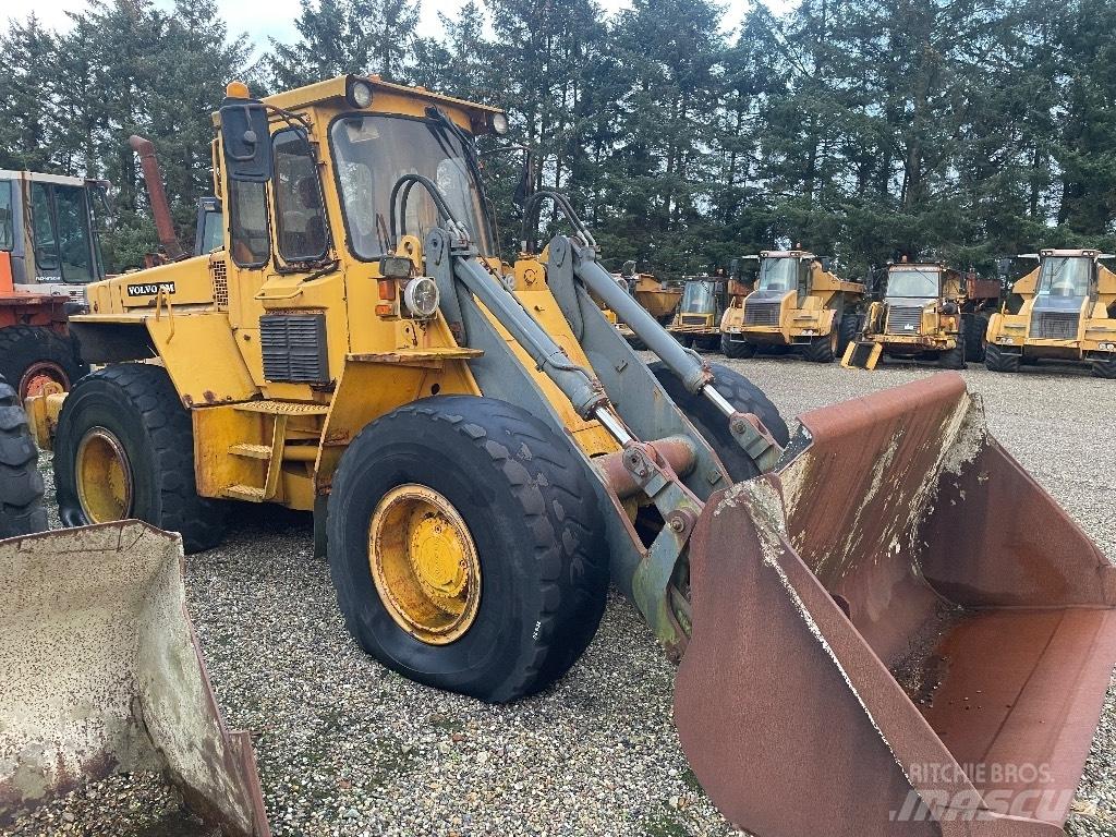 Volvo L90 Gumikerekes homlokrakodók