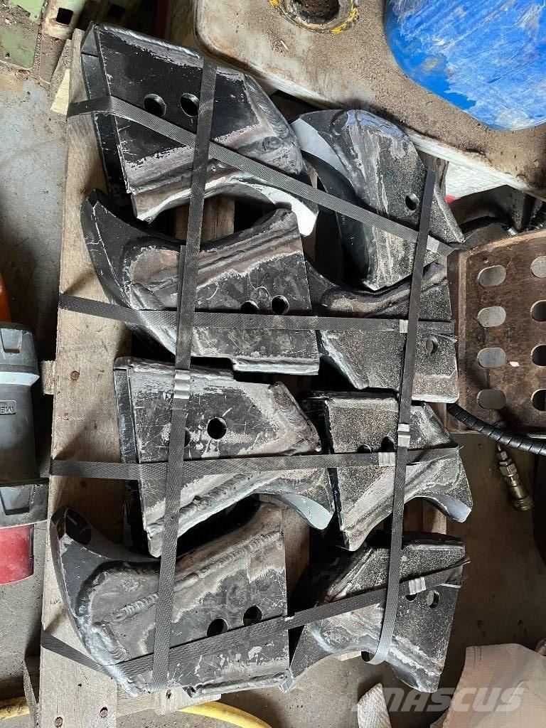Brokk 500 Speciális kotrók