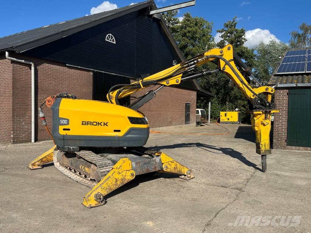 Brokk 500 Speciális kotrók